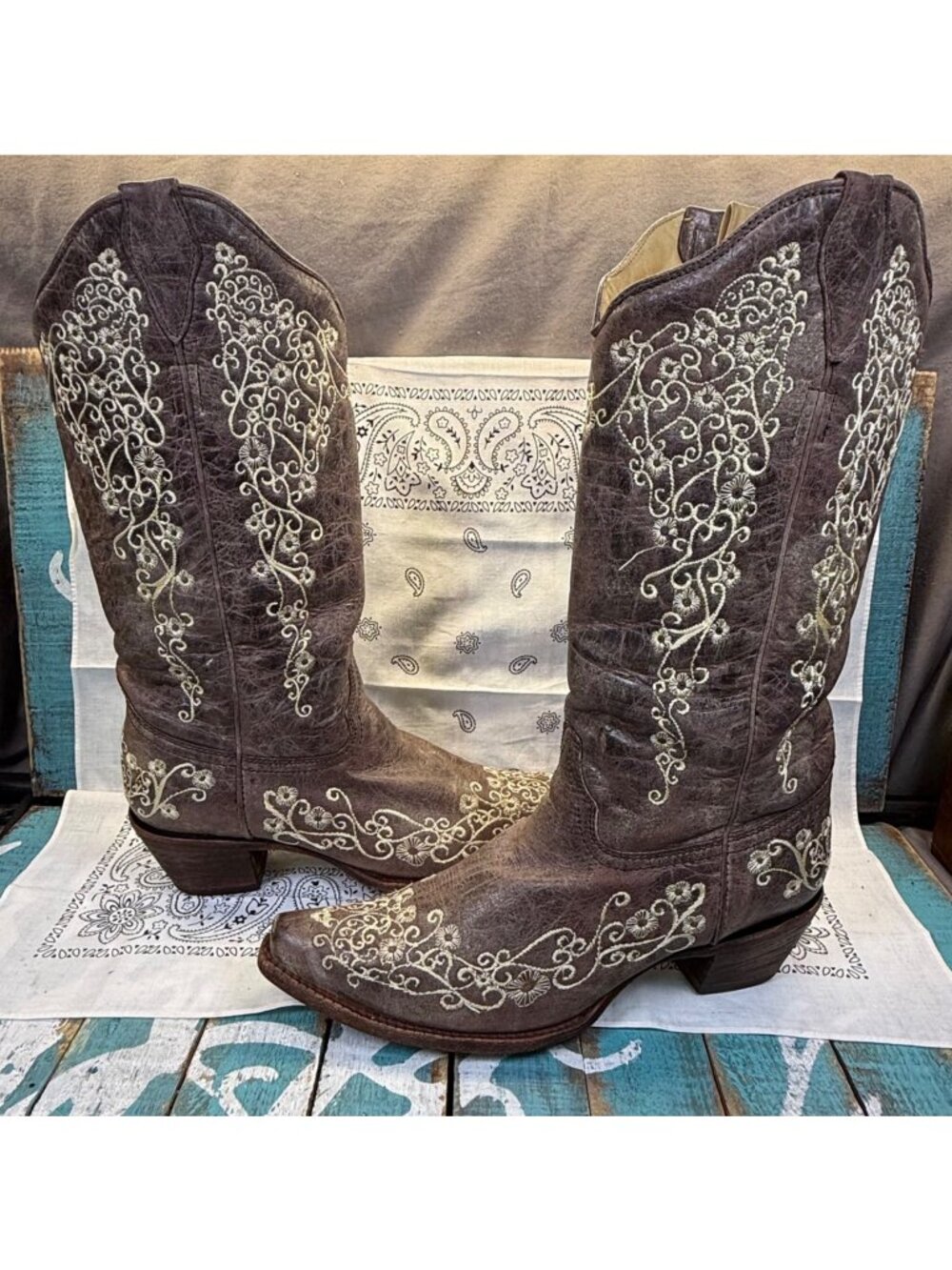 Corral Vintage Taupe Leather Floral Embroidered Western Boots A1094 Woman's 9.5M
